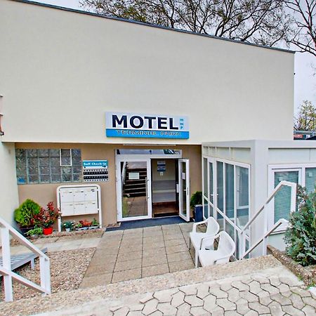 Terminal Park Motel Bischofsheim Exterior photo